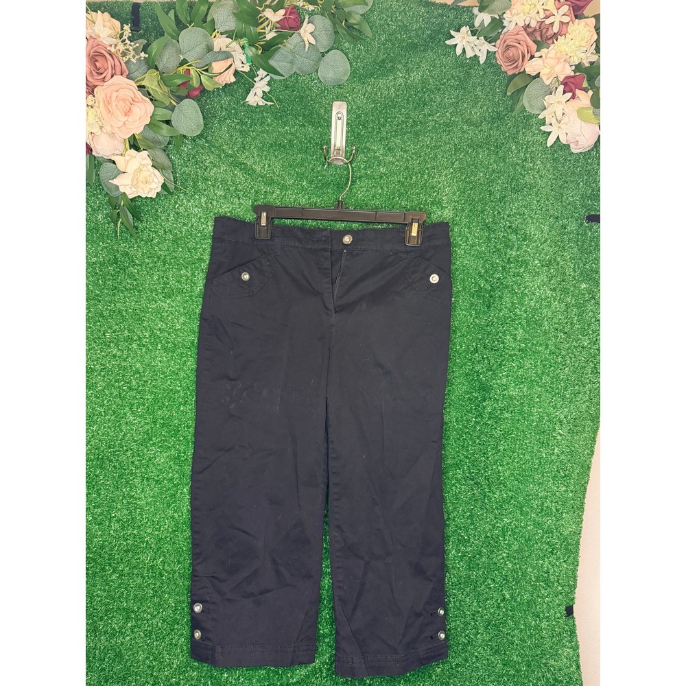 Karen Scott Black Cropped Capri Pants Size 10P Button Hem Stretch